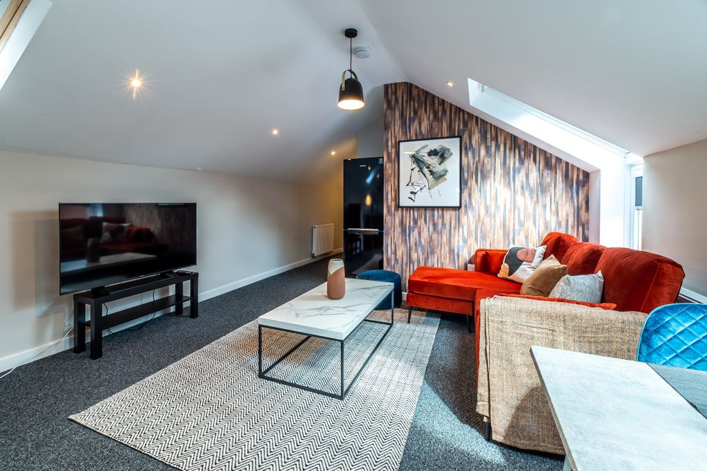 Property photo 3 of 12 The Maze Apt 8-005