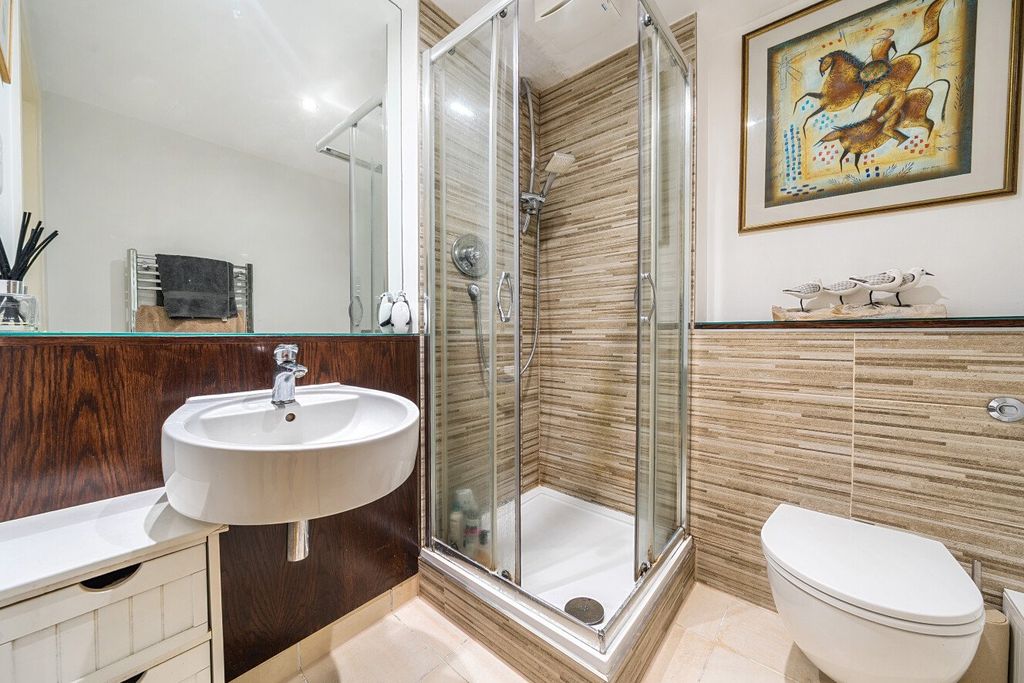 Property photo 3 of 14 Picture No. 16