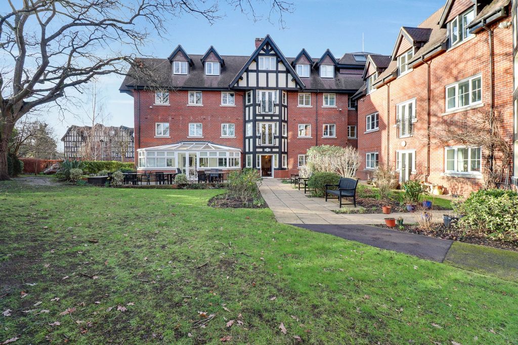 Property photo 1 of 16