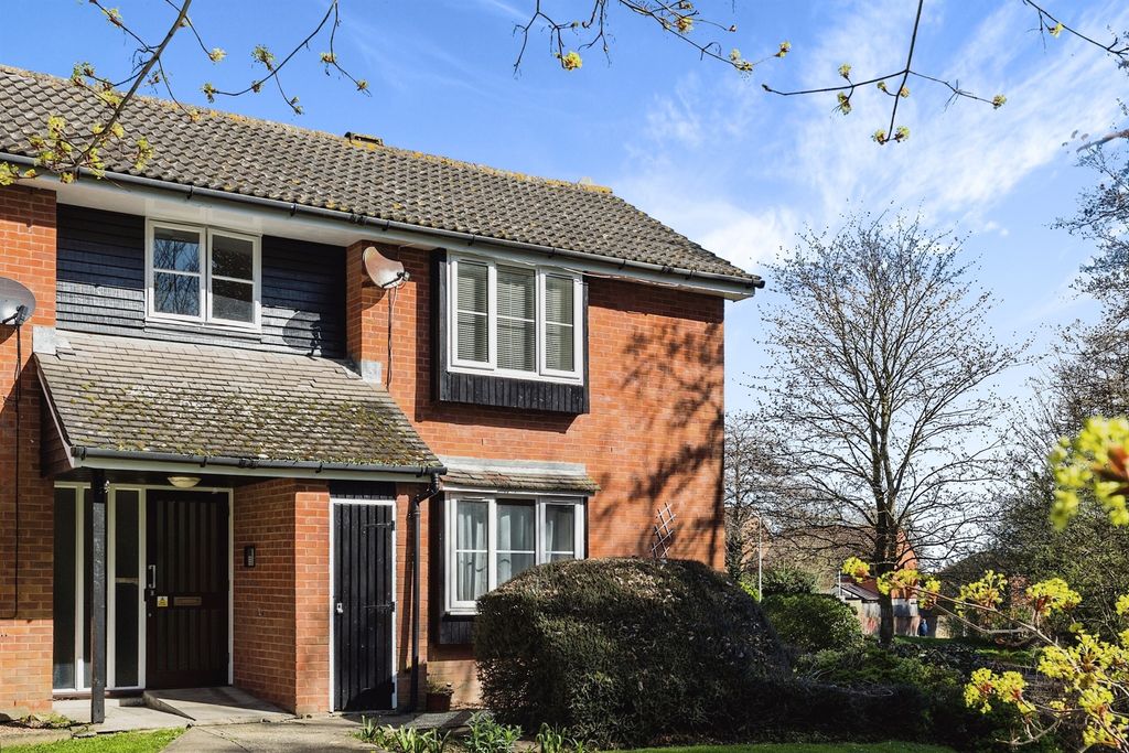 Property photo 1 of 7 Exterior