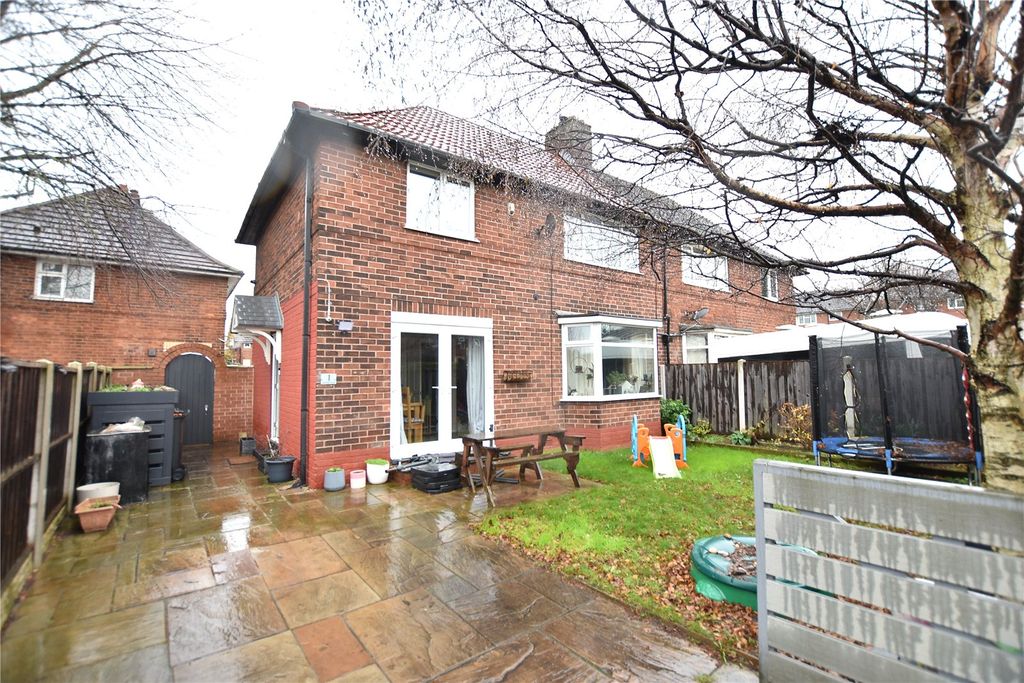 Property photo 1 of 15 Picture No. 11