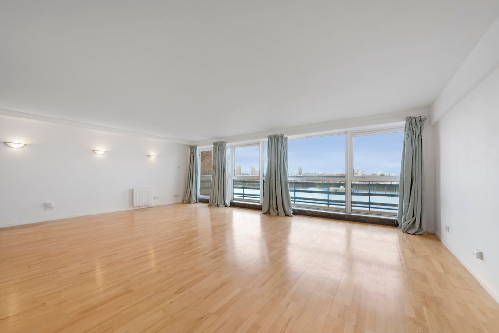 Property photo 2 of 19 Photo 3