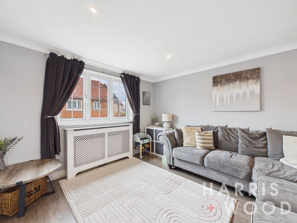 Property photo 3 of 18 4886043