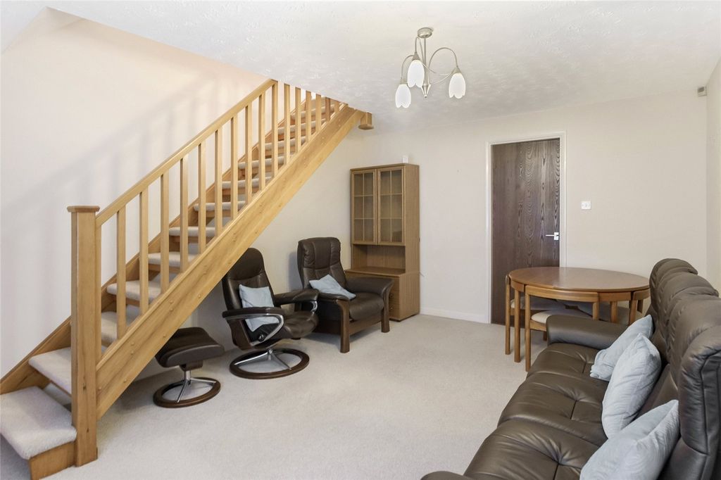 Property photo 3 of 19 Picture No. 05