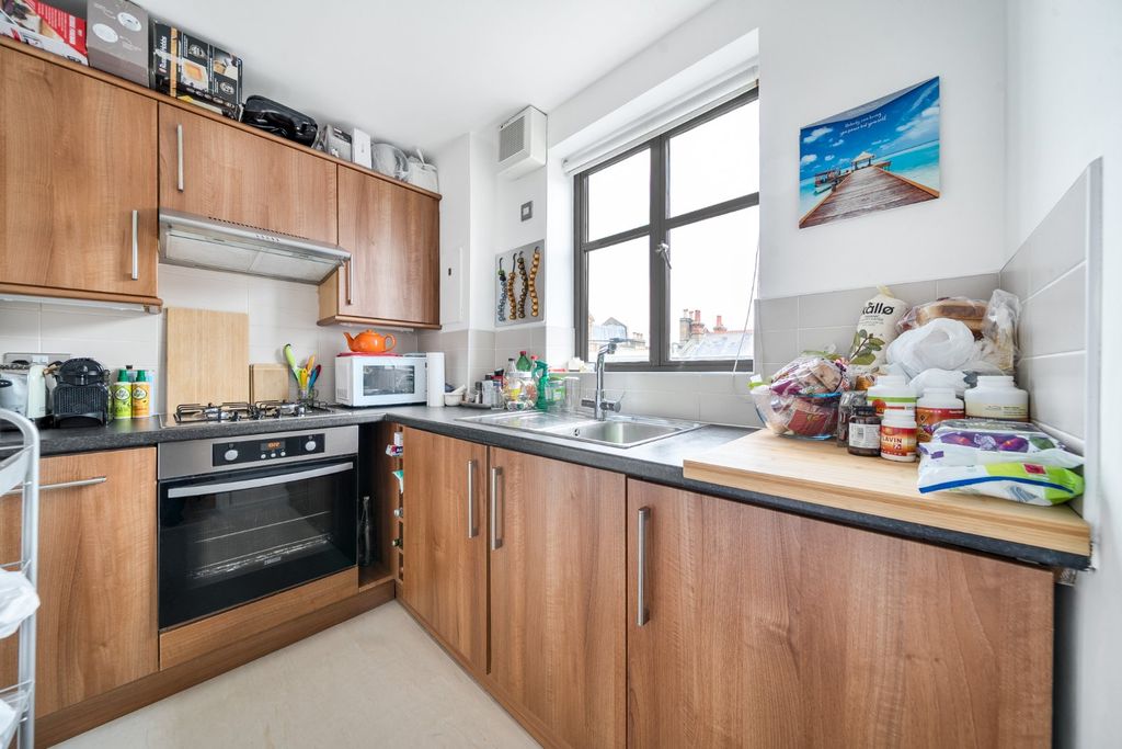 Property photo 3 of 7 Picture No. 10