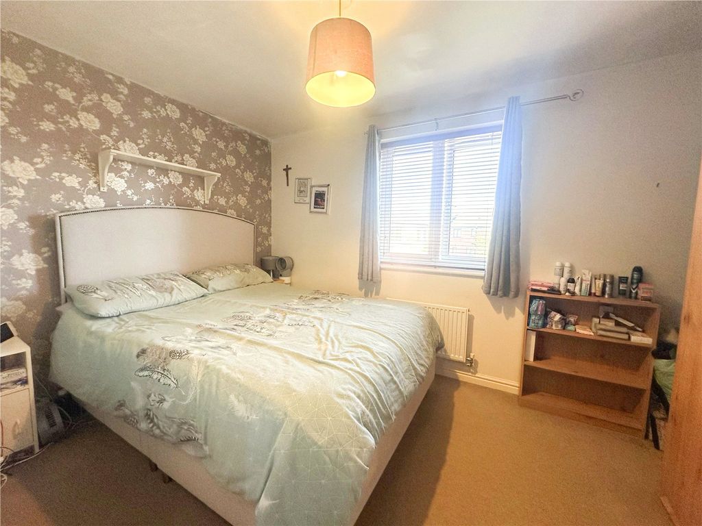 Property photo 3 of 12 Picture No. 37