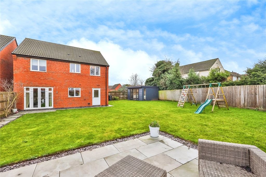 Property photo 2 of 26 Picture No. 67