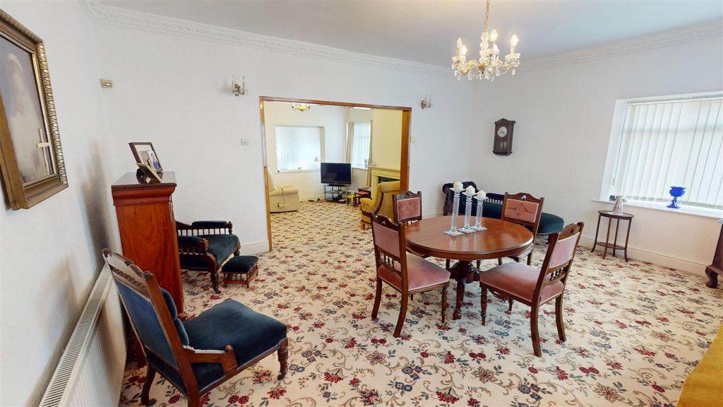 Property photo 3 of 14 Whint Cottages Reception Room