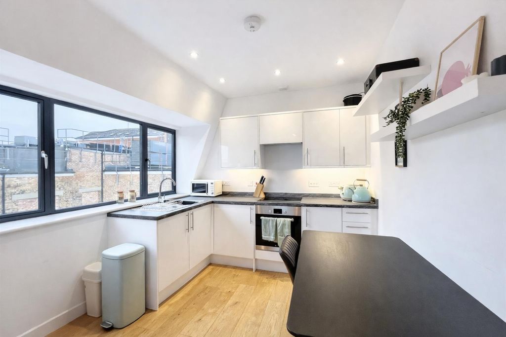 Property photo 2 of 6 2.Png