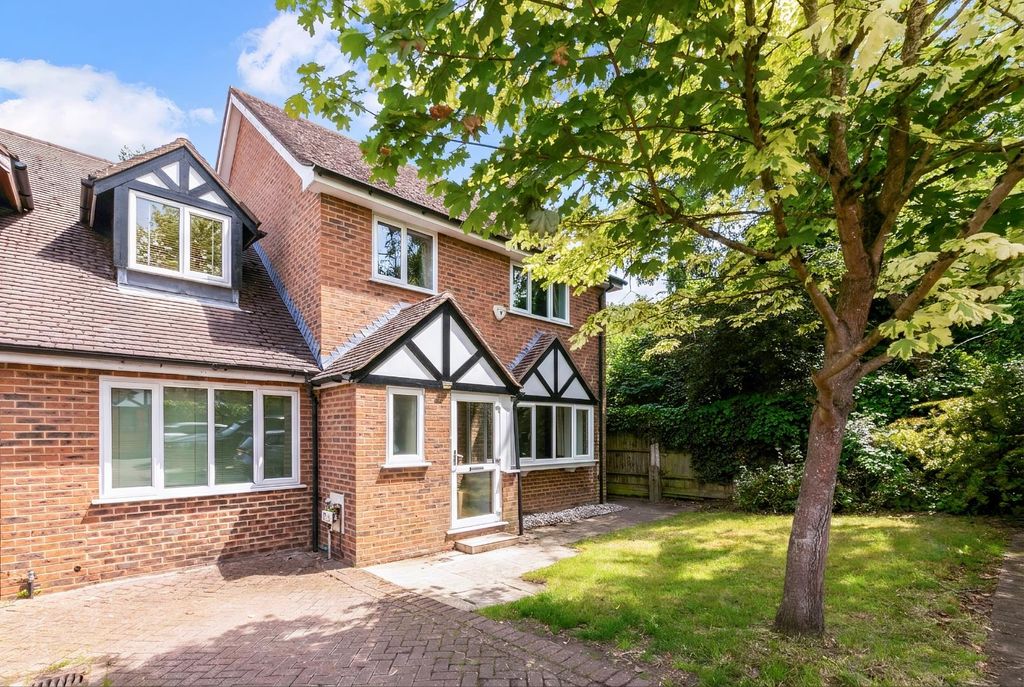 Property photo 1 of 19 Bluegates