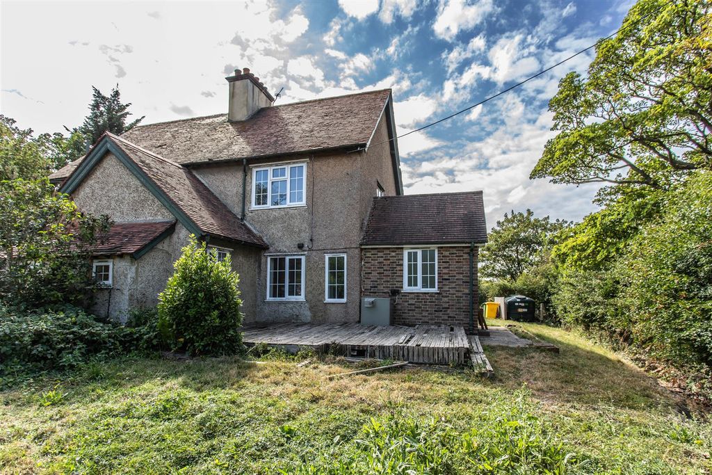 Property photo 1 of 21 1 New Cottage9.Jpg