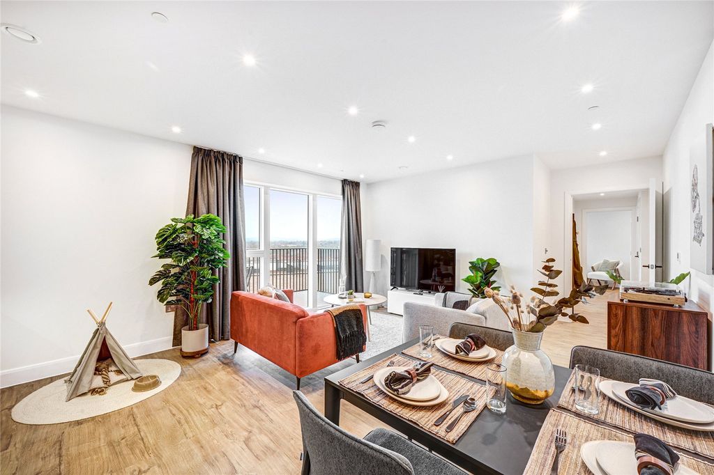 Property photo 1 of 20 Picture No. 06