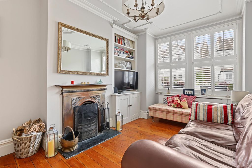 Property photo 3 of 15 66 Cambridge Road, London, Se20 7XL 01.Jpg