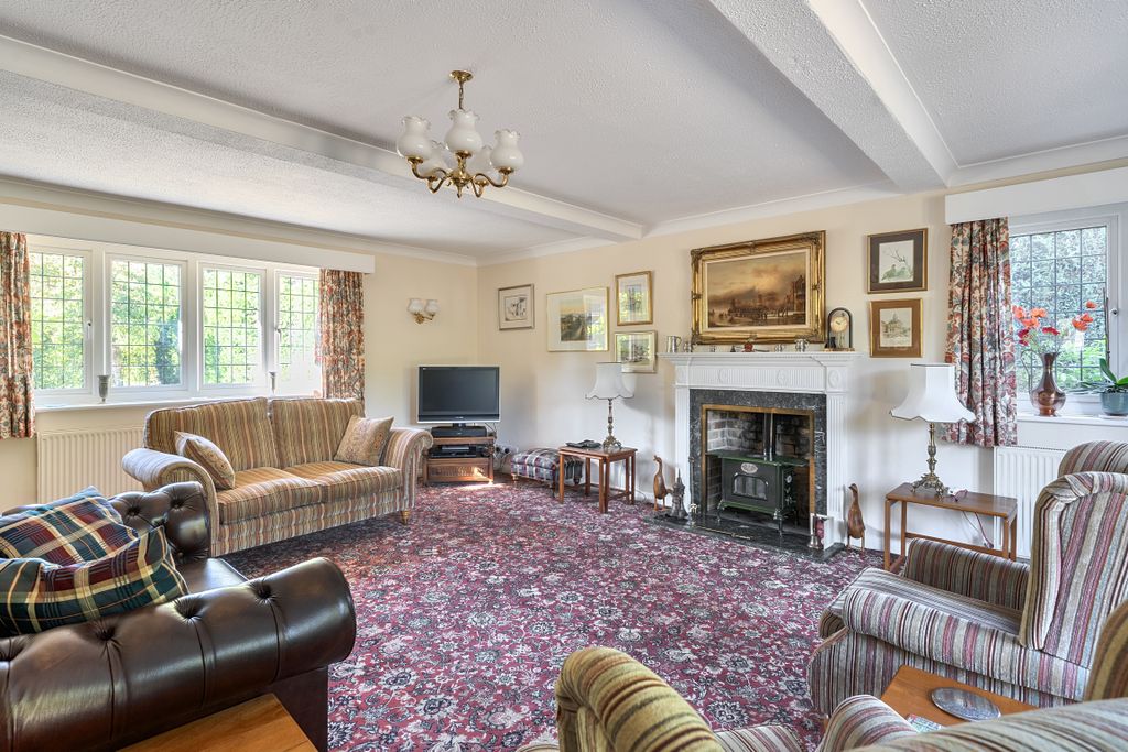 Property photo 2 of 16