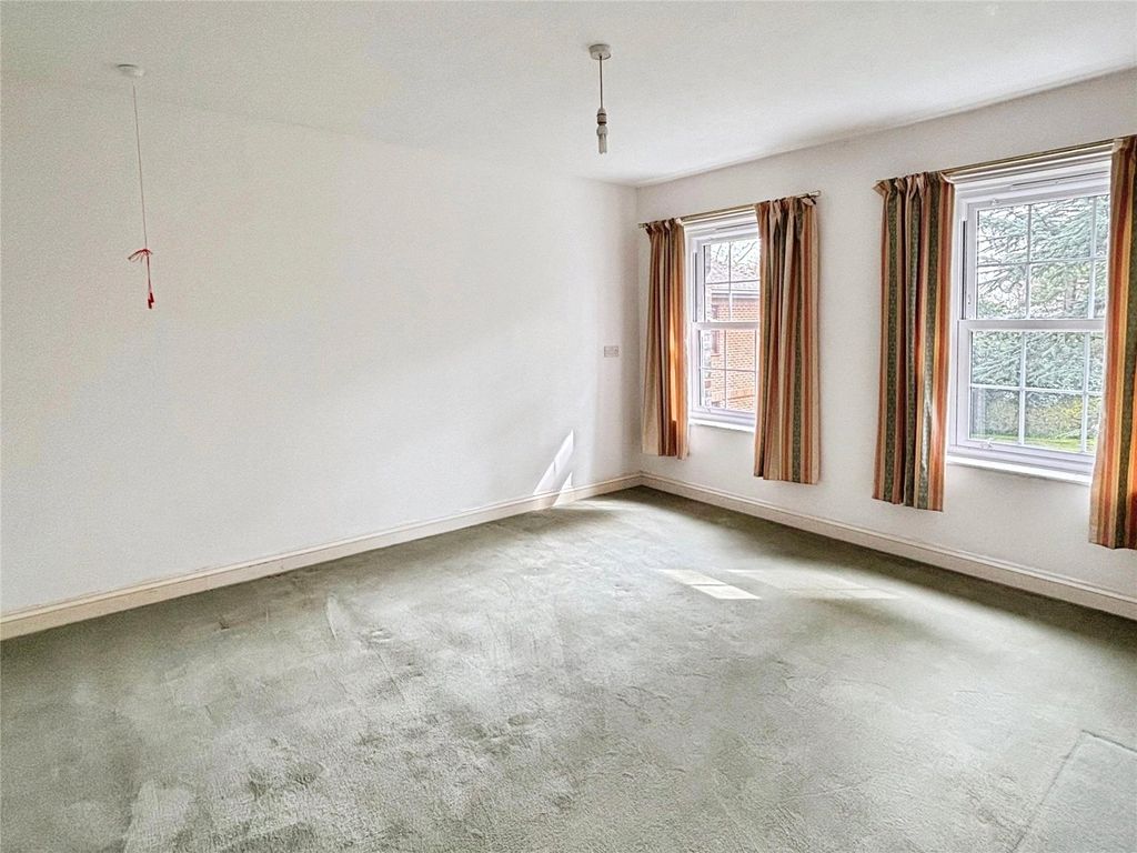 Property photo 2 of 13 Picture No. 22