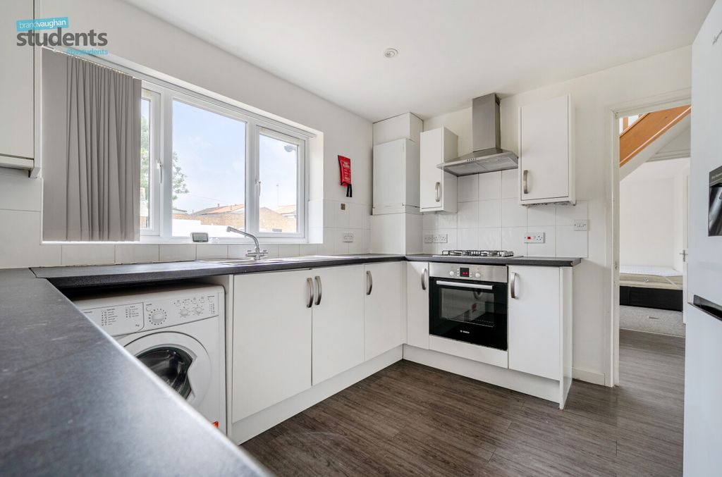 Property photo 2 of 12 Acd1457B-1E11-4Bf...