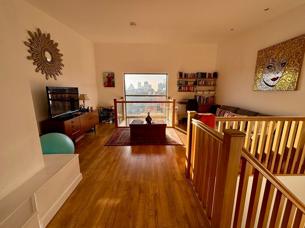 Property photo 2 of 16 Living Area (3)