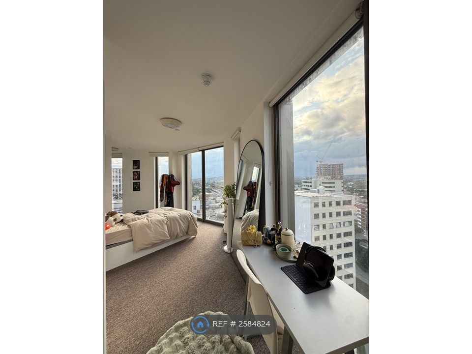 Property photo 2 of 6