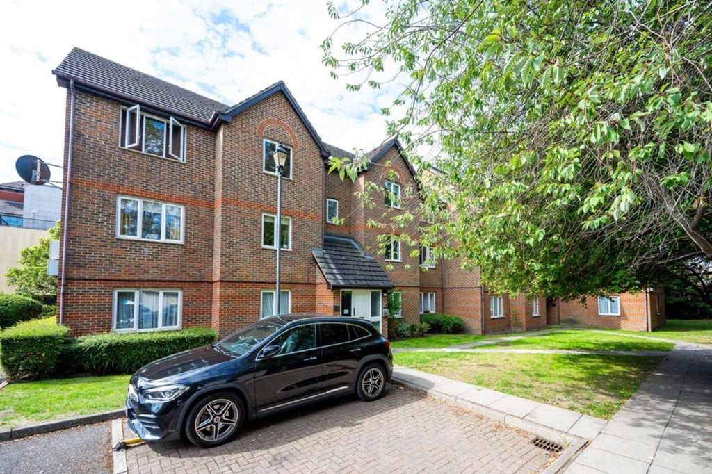 Property photo 1 of 7