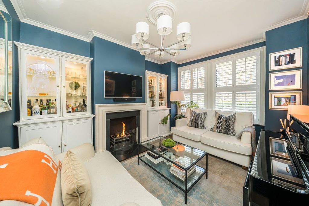 Property photo 3 of 10
