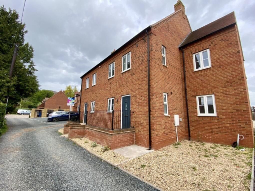 Property photo 1 of 8 Front