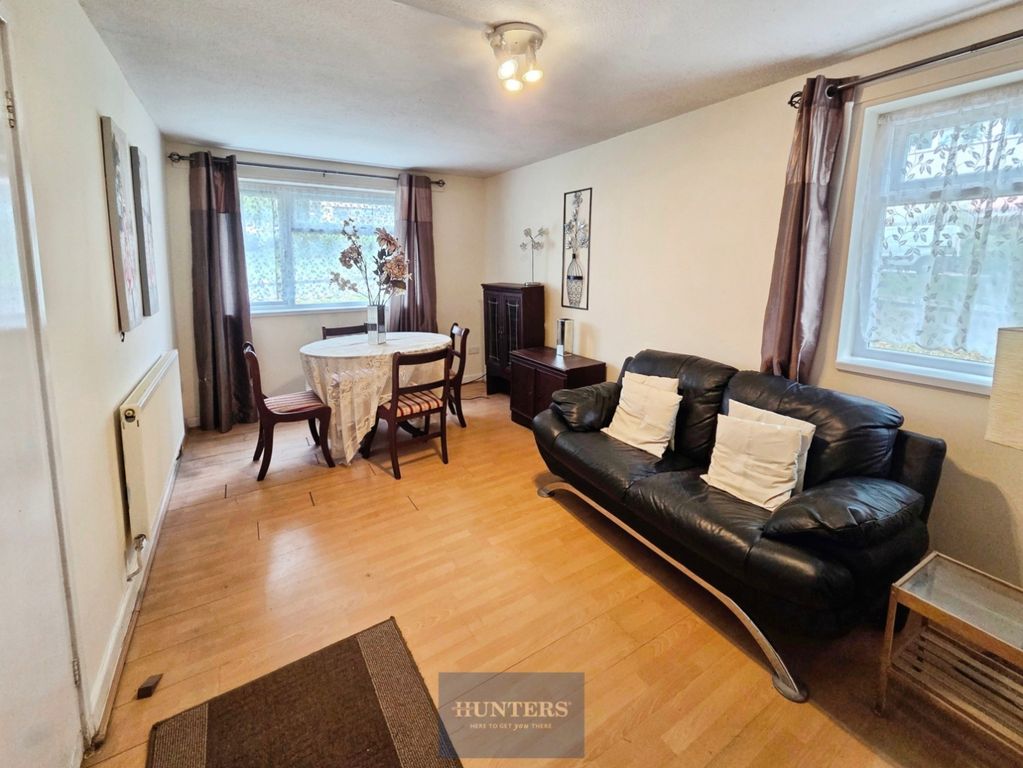 Property photo 2 of 7 Pbox-Img.Jpg