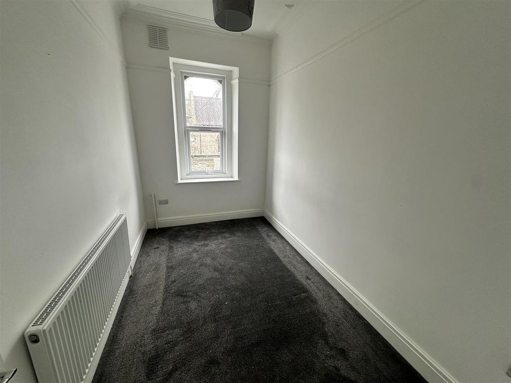 Property photo 3 of 10 Jpgw4S0S.Png