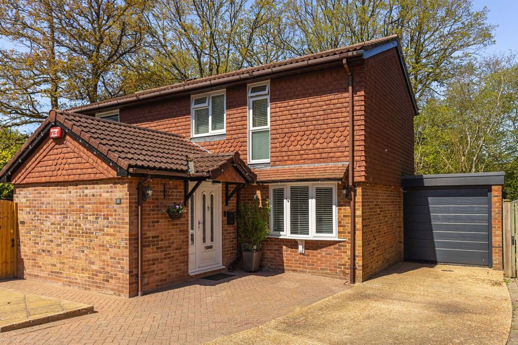 Property photo 1 of 25