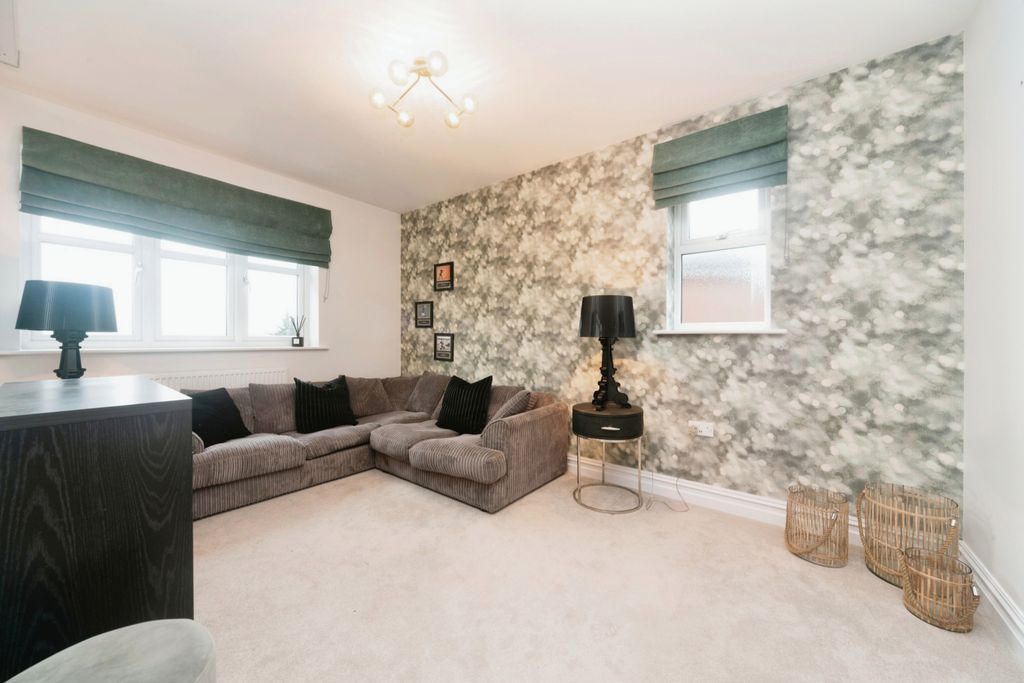Property photo 3 of 14 Photography