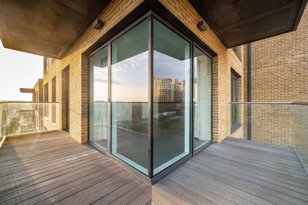 Property photo 3 of 22