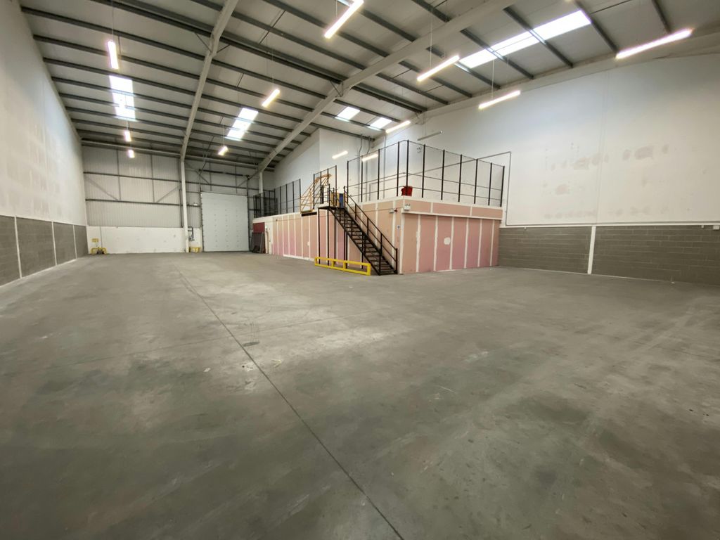 Property photo 2 of 3 West Thurrock - 9 Cliffside Inset1Revised.Jpg