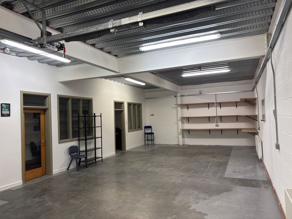 Property photo 2 of 4