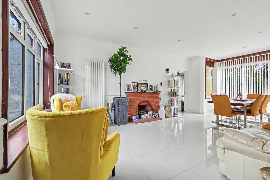Additional image 5 of 4 bed detached house for saleClay Hill, Enfield EN2