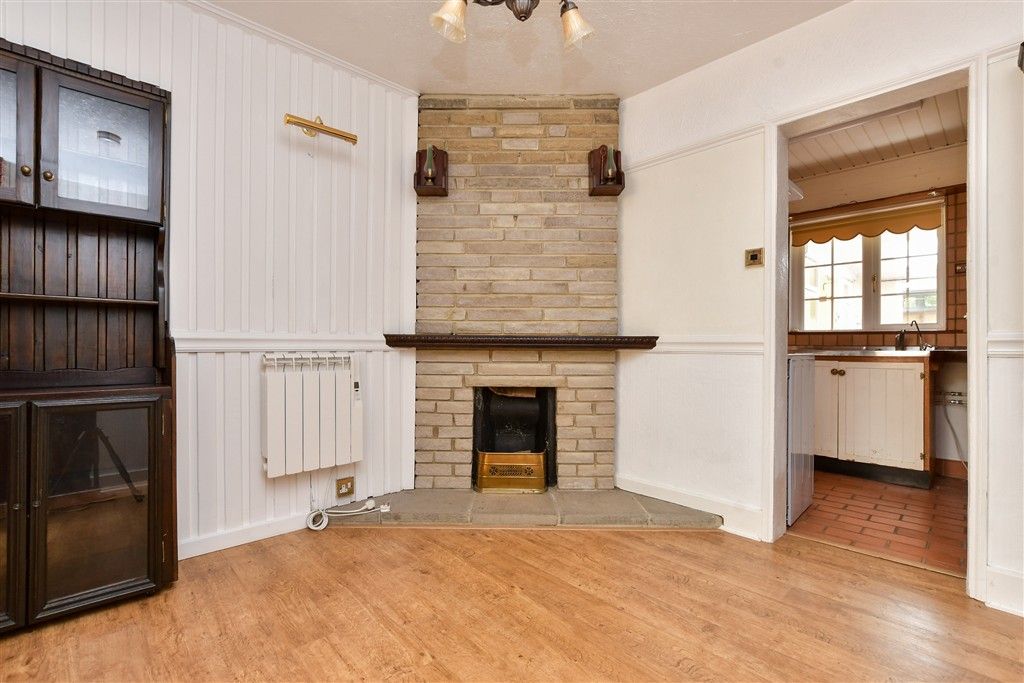 Property photo 3 of 13 Dining Area