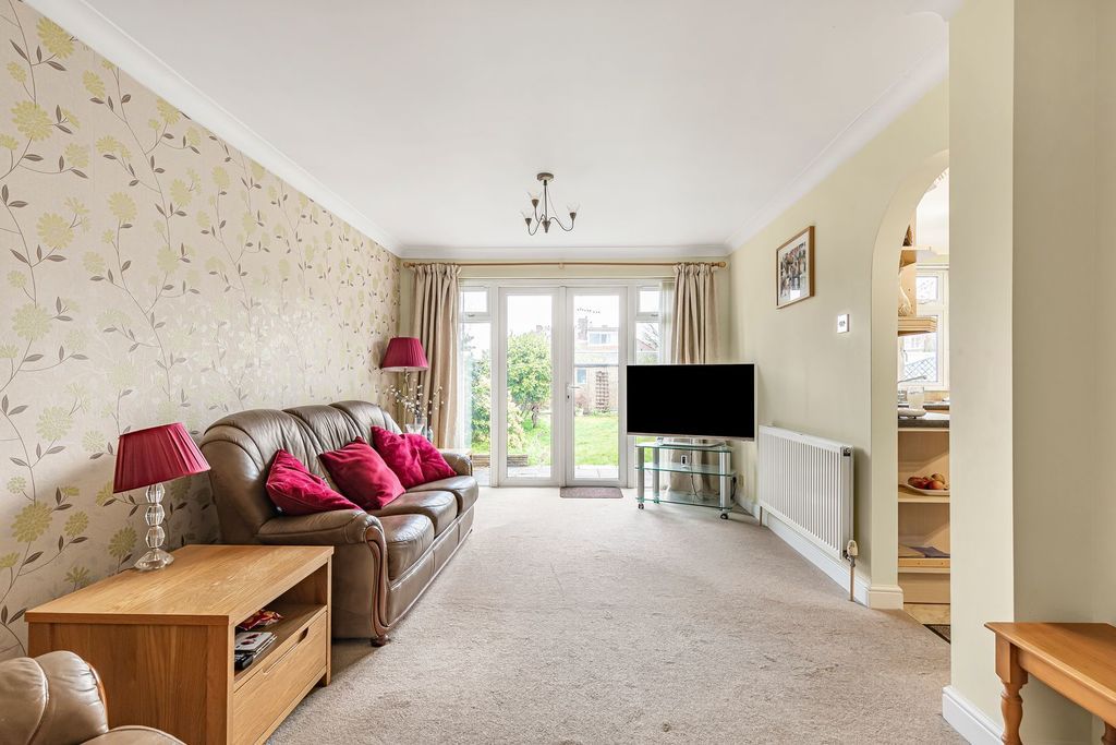 Property photo 2 of 22