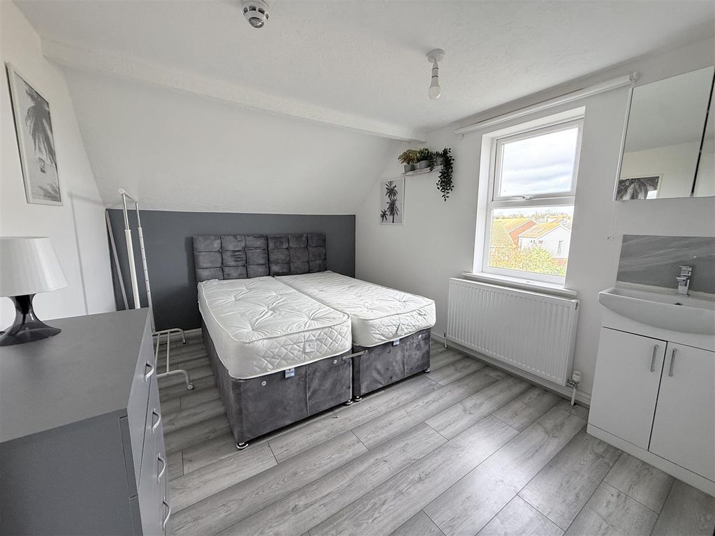 Additional image 7 of 9 bed shared accommodation to rentRamsgate Road, Broadstairs CT10