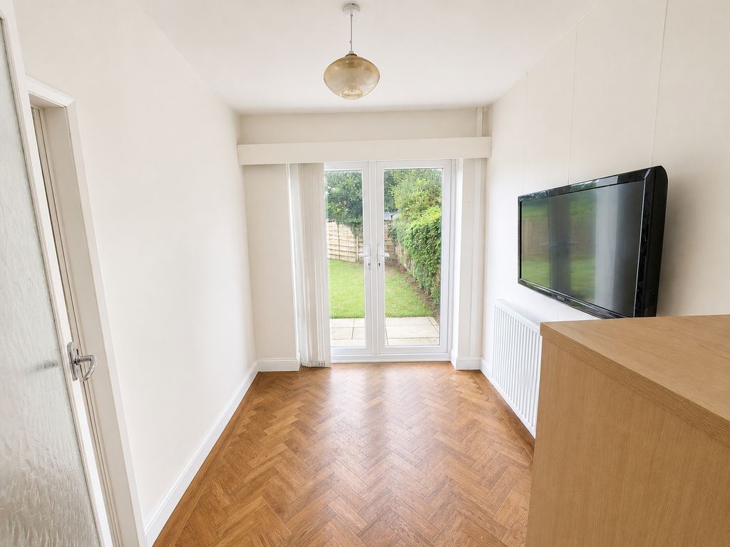 Property photo 3 of 14 Dining Room