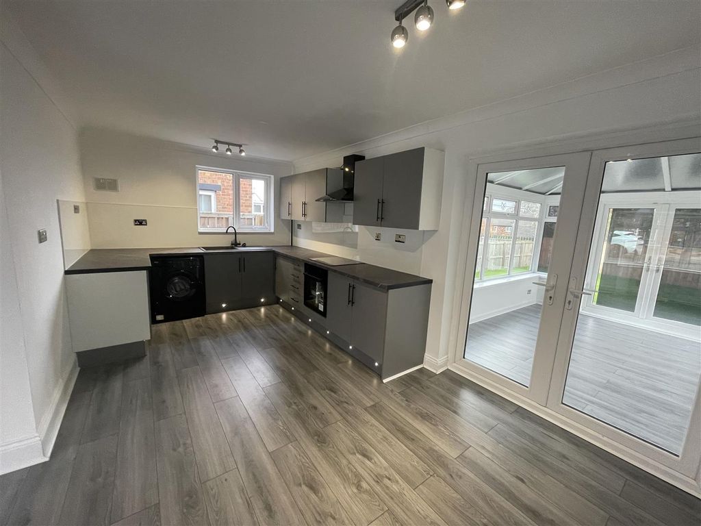 Property photo 3 of 18 28 Pelaw 9.Jpg