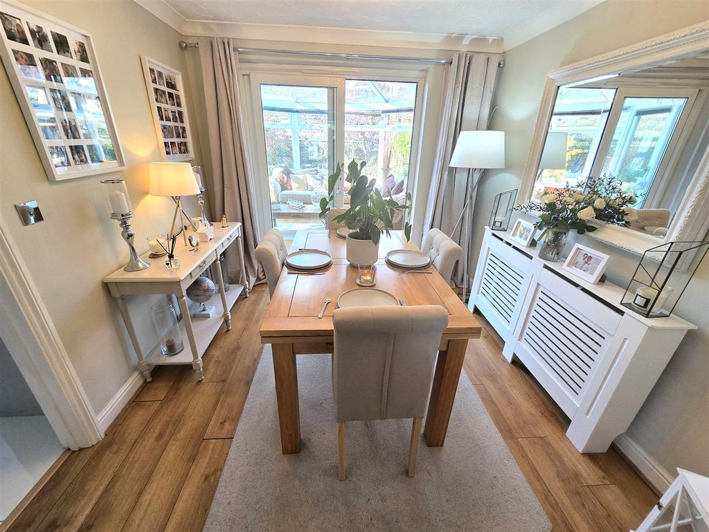 Property photo 3 of 22 Dining Room