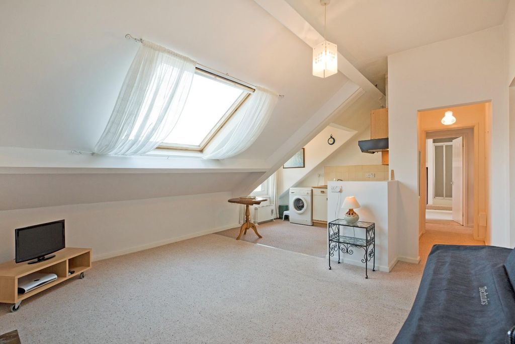 Property photo 3 of 17 Img_8951.Jpg