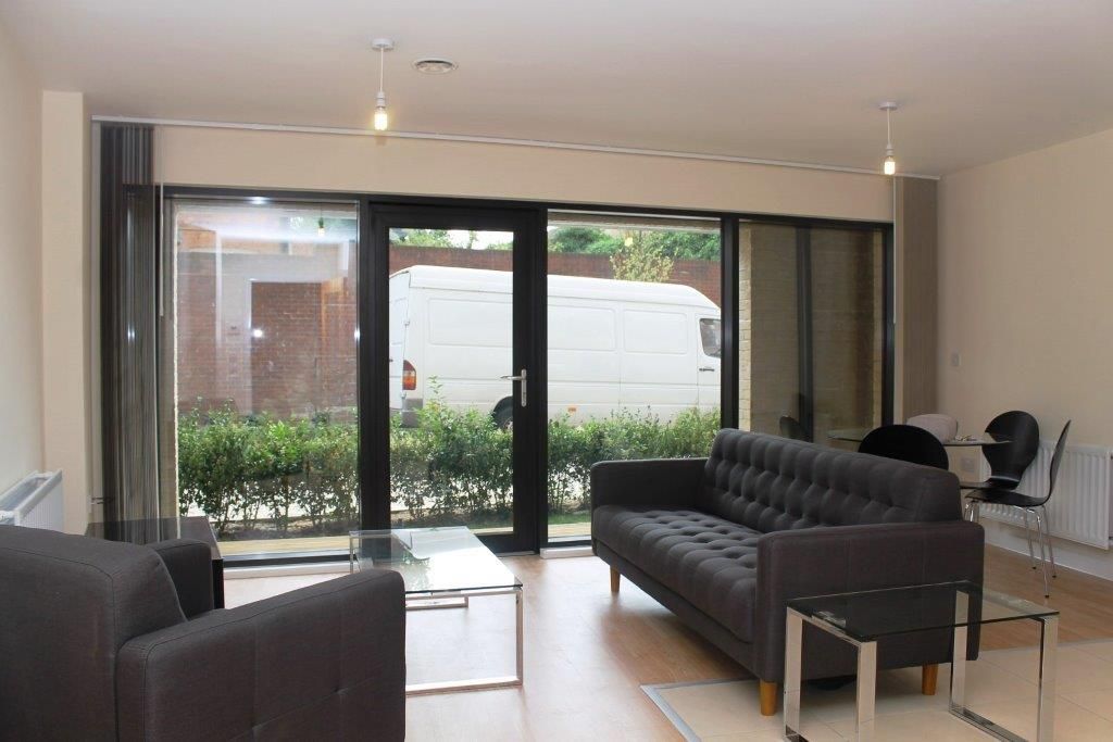 Property photo 1 of 6 Living Area