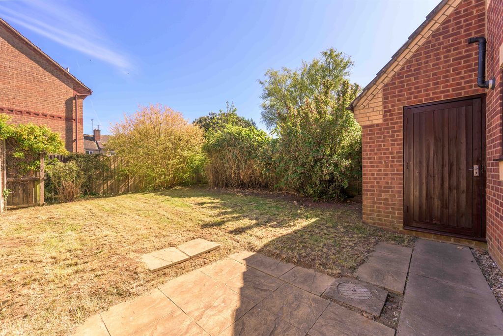 Property photo 2 of 9