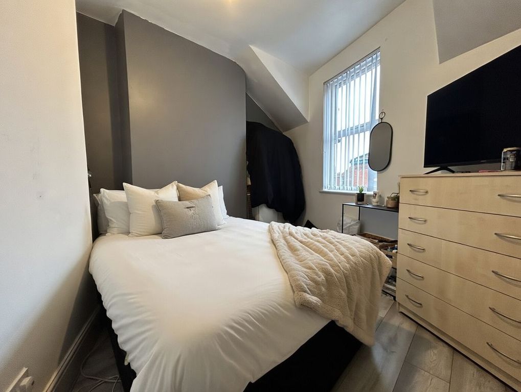 Property photo 2 of 7 Photo 10