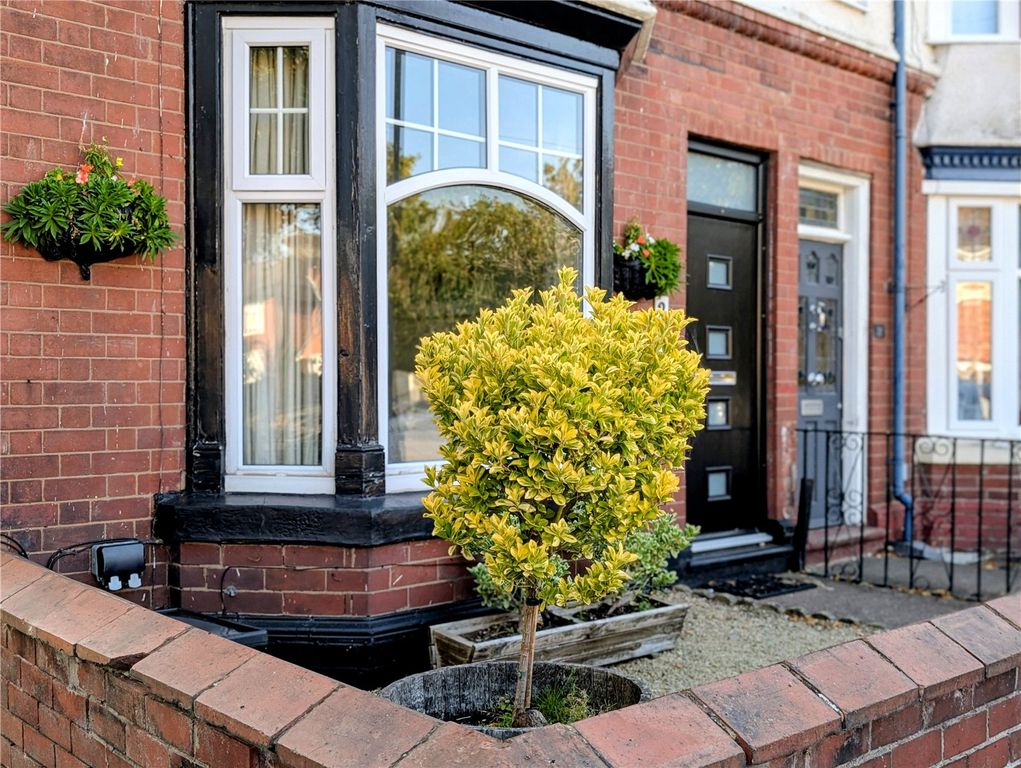 Property photo 1 of 33 Picture No. 43
