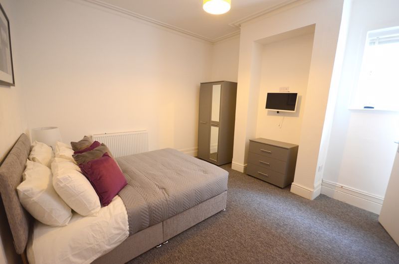 Property photo 2 of 6 Photo 6