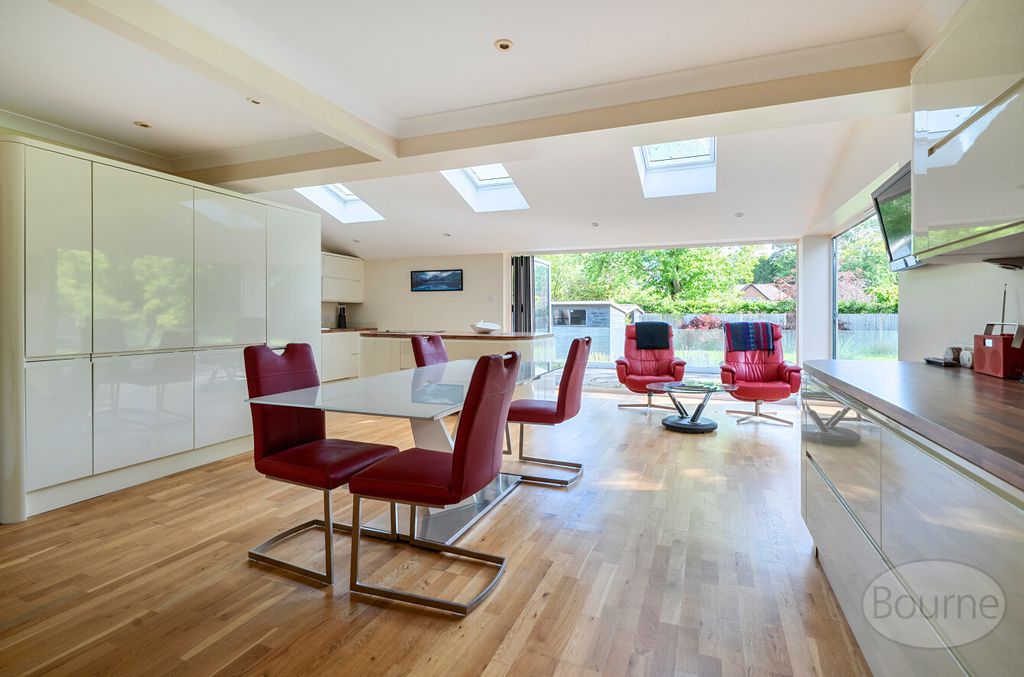 Property photo 3 of 26 d95B1c2E-0026-486...