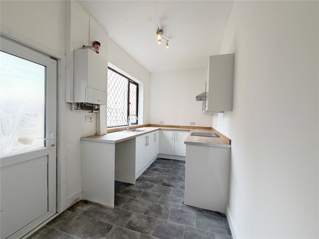 Property photo 2 of 16 Picture No. 06