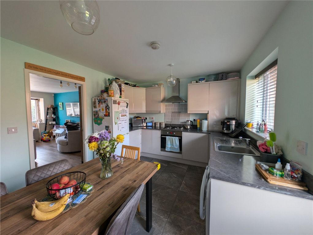 Property photo 3 of 10 Picture No. 04
