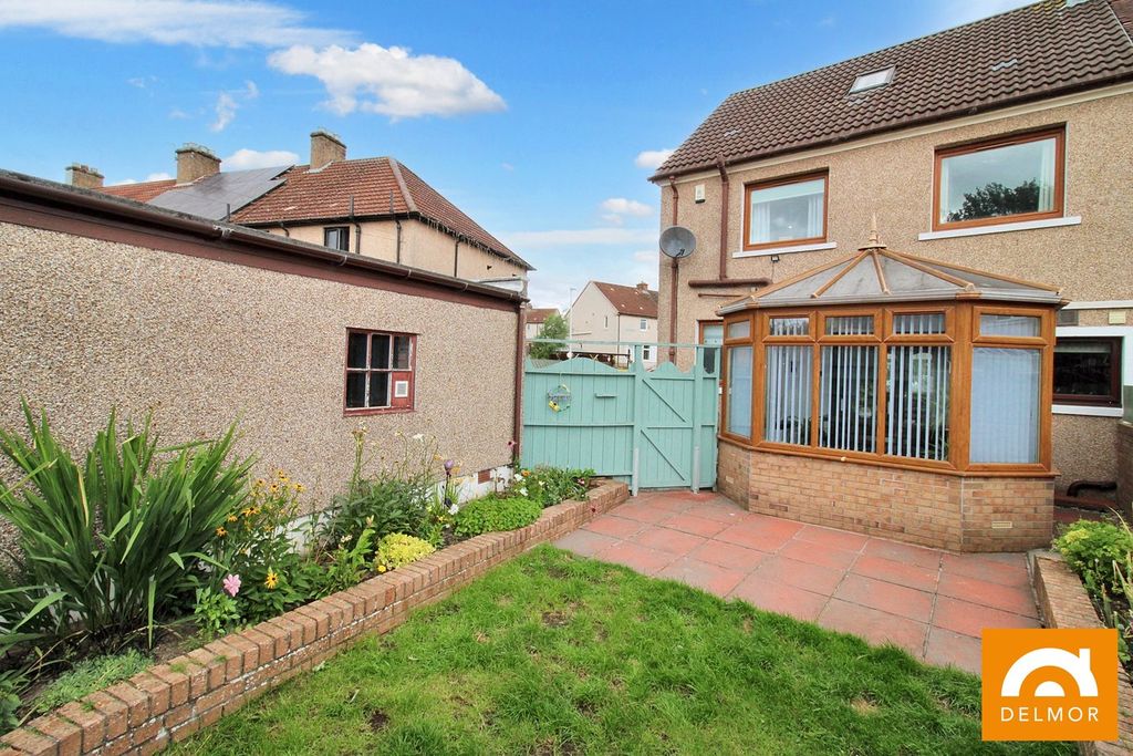 Property photo 3 of 23