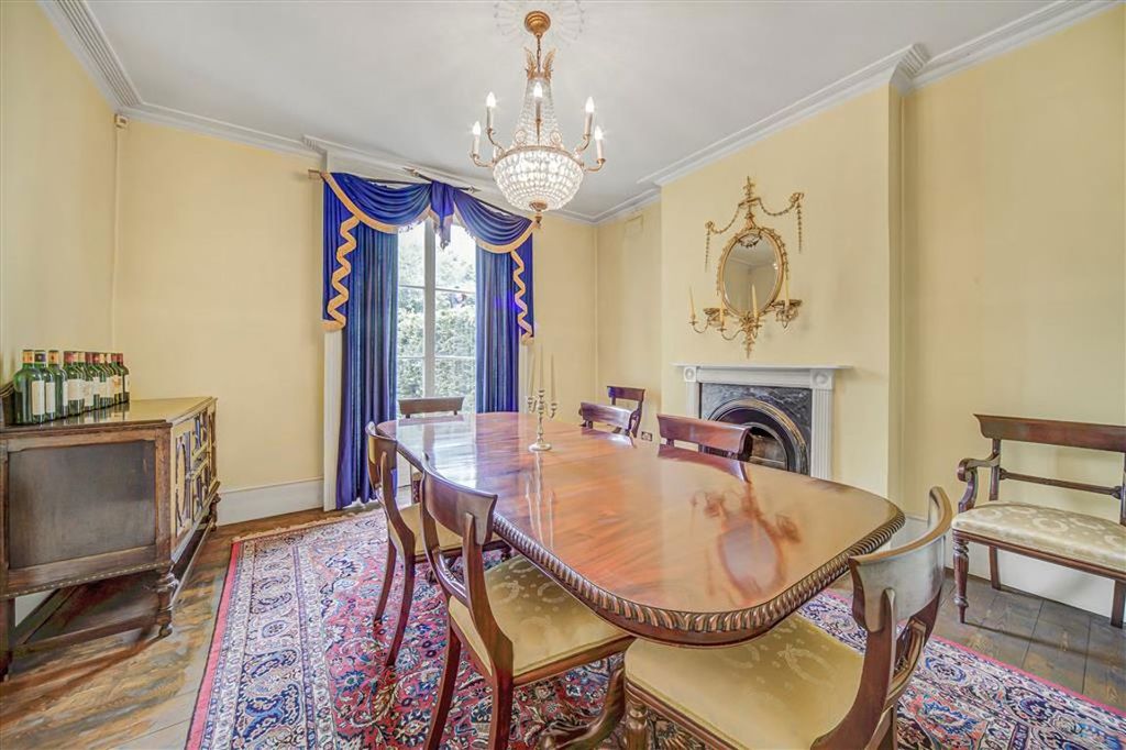 Property photo 3 of 11